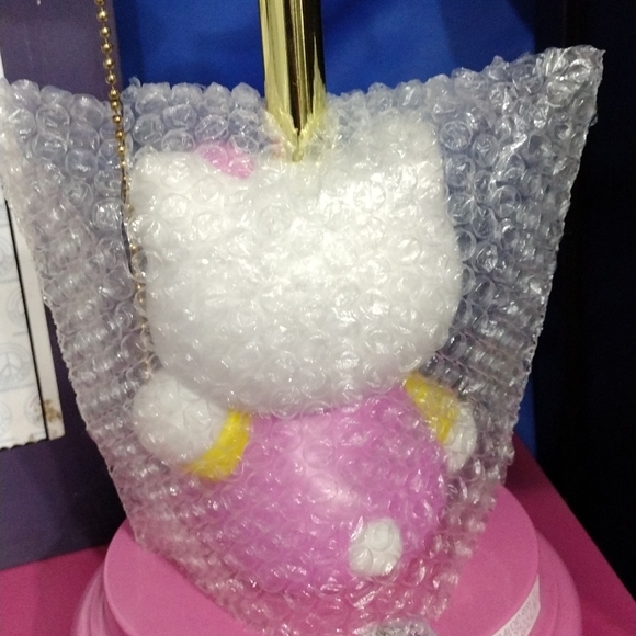 Hello Kitty Lamp - Picture 5 of 11